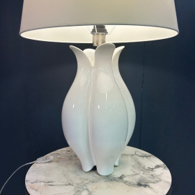 LAMPE BLANCHE COROLLE - MODÈLE D'EXPOSITION