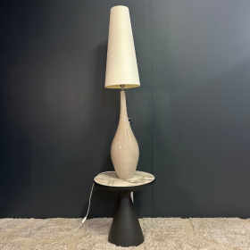 LAMPE CYNTHIA TAUPE 130 CM - MODÈLE D'EXPOSITION